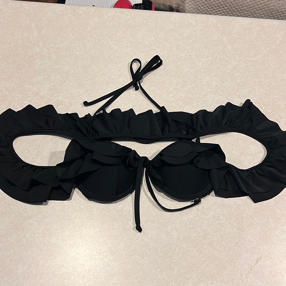 Black bikini top off shoulder medium